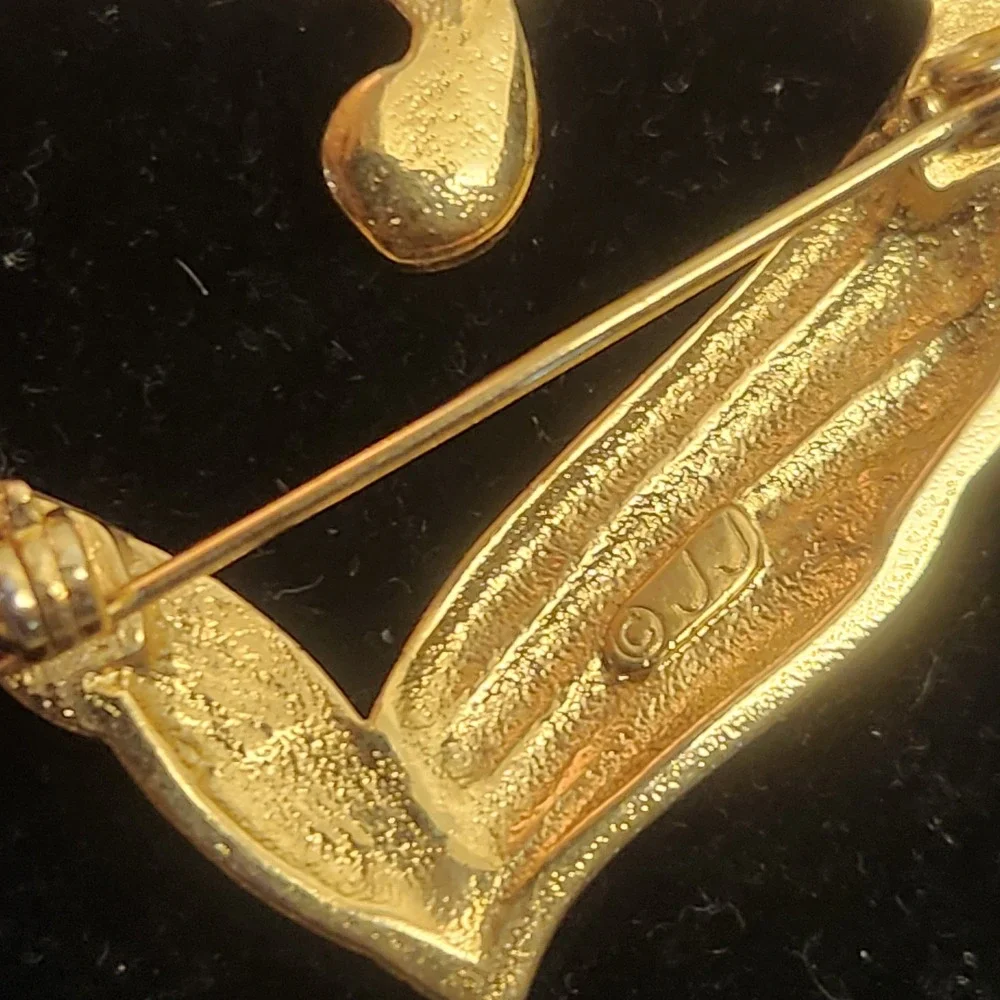 Vintage JJ Jonette Jewelry Gold Tone Winged Heart Rhinestone Brooch Pin
